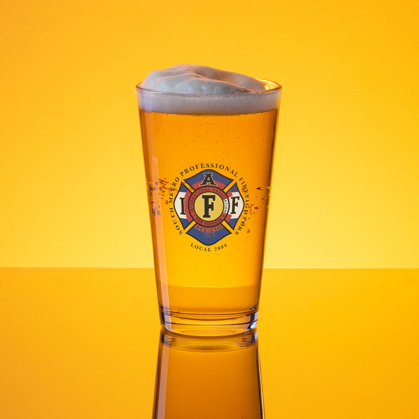 Shaker pint glass